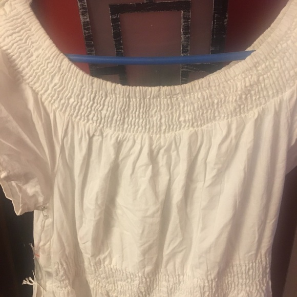 Nwt live 4 truth medium high low top - Picture 7 of 9